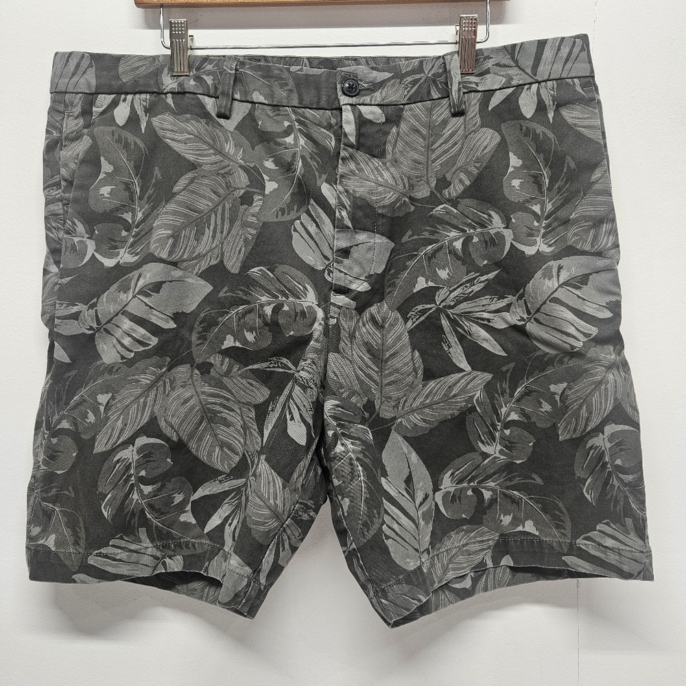 Banana Republic Aiden Chino Short Size 38 Palm Botanical Khaki Casual 9"